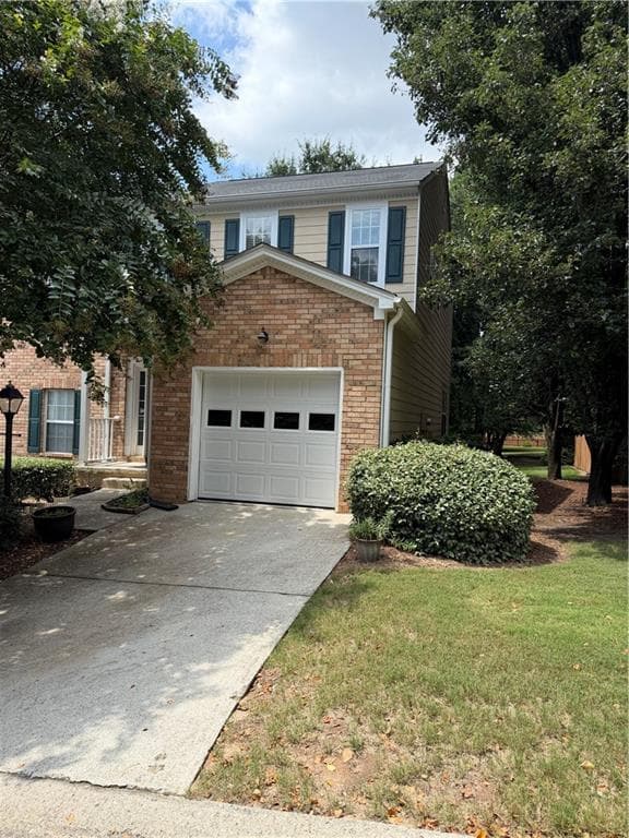 2 bedroom, 3 bathroom, 1,300 sq ft townhouse for sale at 5301 Pinnacle Peak Lane, Norcross, GA 30071