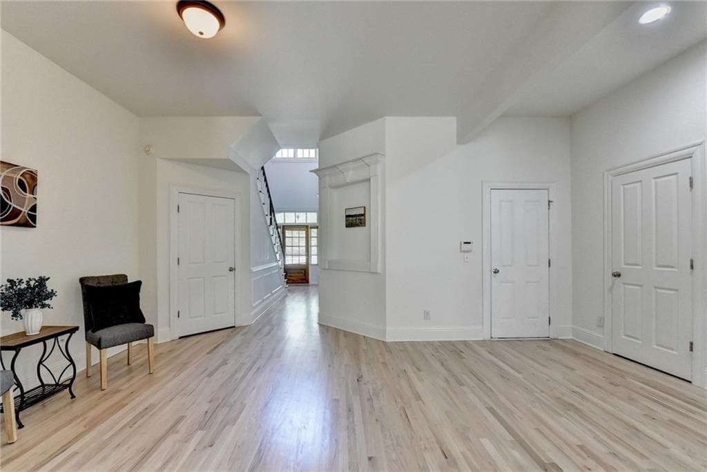 4 bedroom, 5 bathroom, 4,804 sq ft townhouse under contract at 6961 Fellowship Lane, Flowery Branch, GA 30542 — photo 9