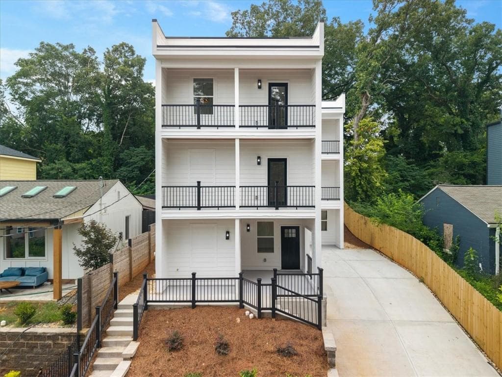duplex for sale at 242 Ormond Street, Atlanta, GA 30315 — photo 2