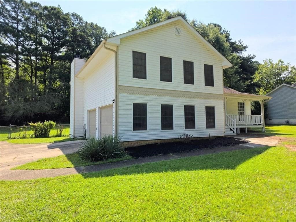 3 bedroom, 3 bathroom, 1,680 sq ft single family residence for sale at 6196 Stimson Way, Riverdale, GA 30296 — photo 3