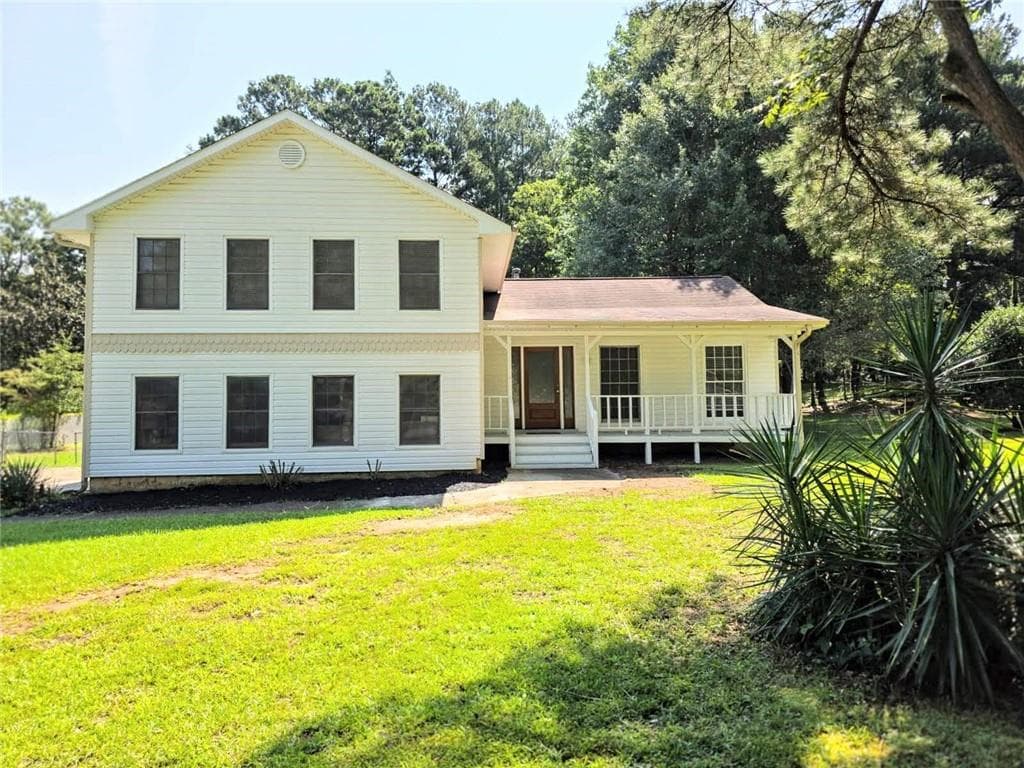 3 bedroom, 3 bathroom, 1,680 sq ft single family residence for sale at 6196 Stimson Way, Riverdale, GA 30296 — photo 2