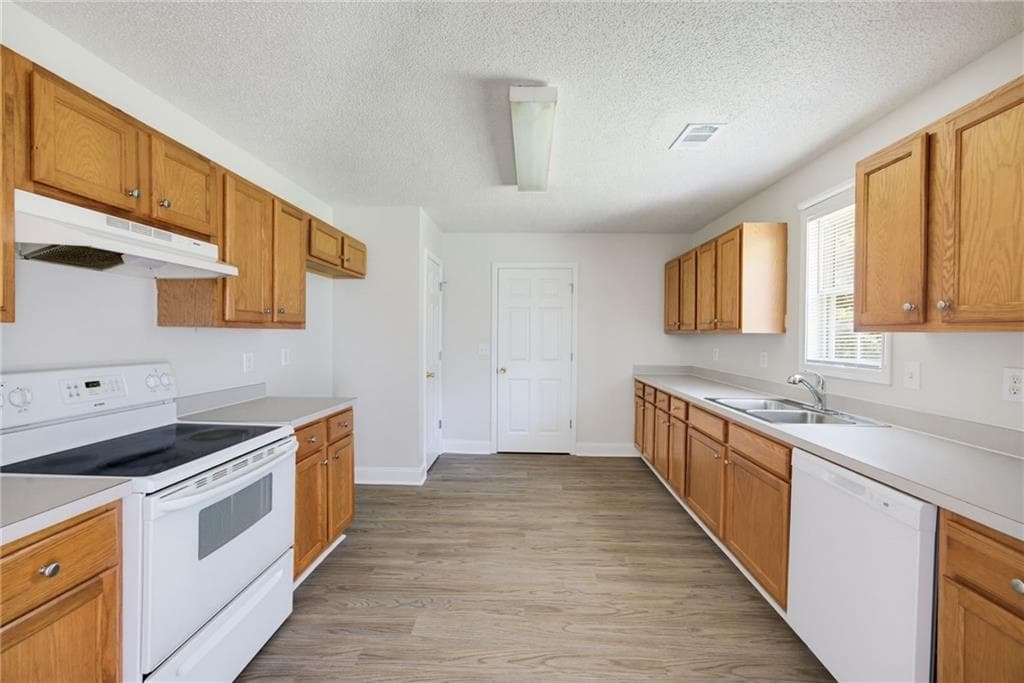 3 bedroom, 2 bathroom, 1,607 sq ft single family residence for sale at 31 Adair Cove, Dallas, GA 30157 — photo 7