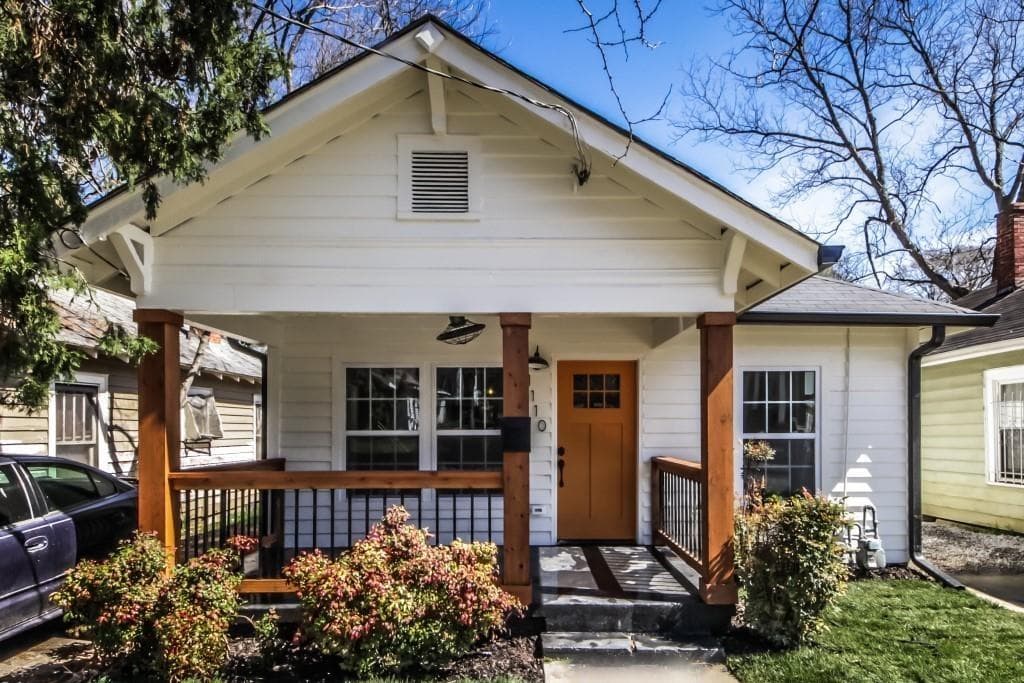 3 bedroom, 2 bathroom, 1,008 sq ft single family residence under contract at 1110 McDaniel Street, Atlanta, GA 30310