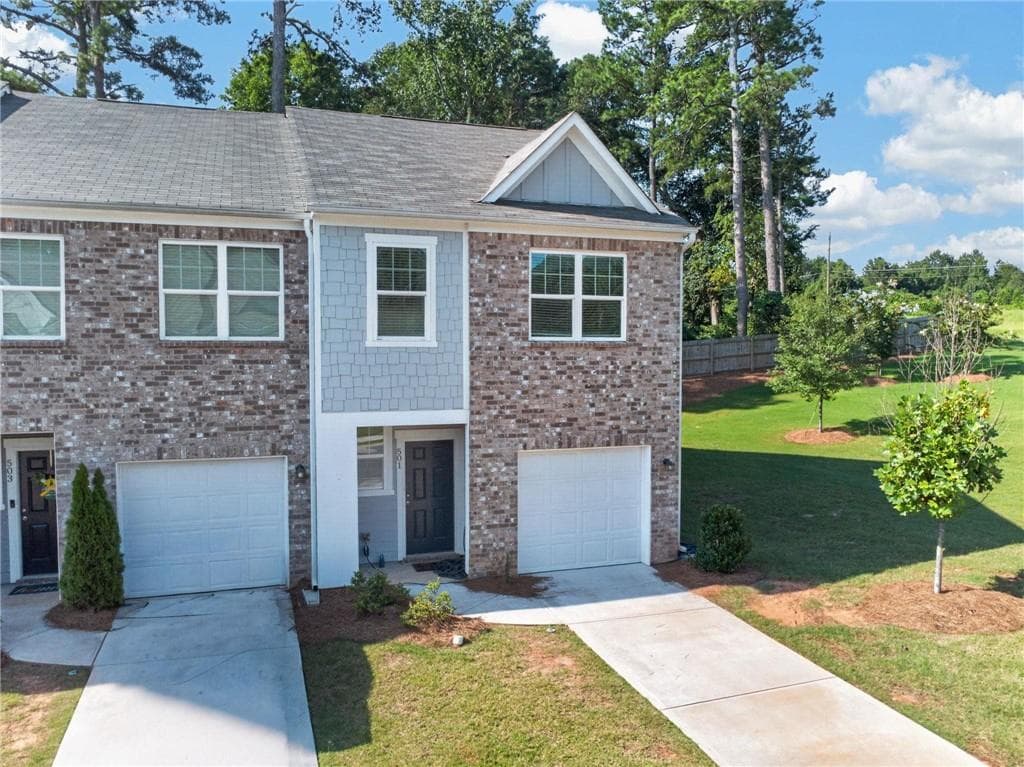 3 bedroom, 3 bathroom, 1,700 sq ft single family residence for sale at 501 Magnolia Circle, Palmetto, GA 30268 — photo 3