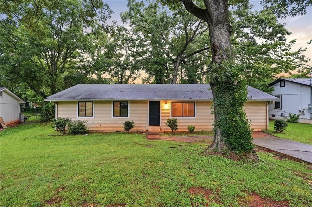 5 bedroom, 2 bathroom, 1,375 sq ft single family residence for sale at 1630 Liberty Valley, Decatur, GA 30032