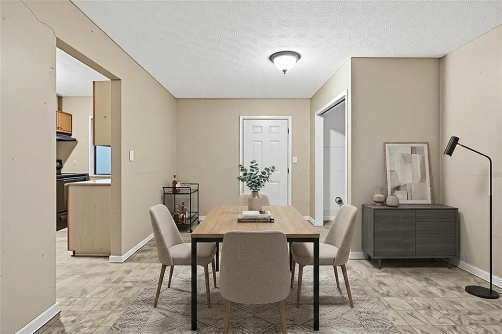 5 bedroom, 2 bathroom, 1,375 sq ft single family residence for sale at 1630 Liberty Valley, Decatur, GA 30032 — photo 6