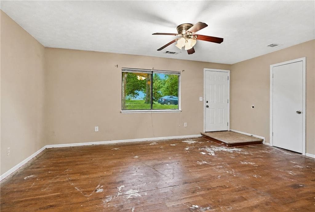 5 bedroom, 2 bathroom, 1,375 sq ft single family residence for sale at 1630 Liberty Valley, Decatur, GA 30032 — photo 10