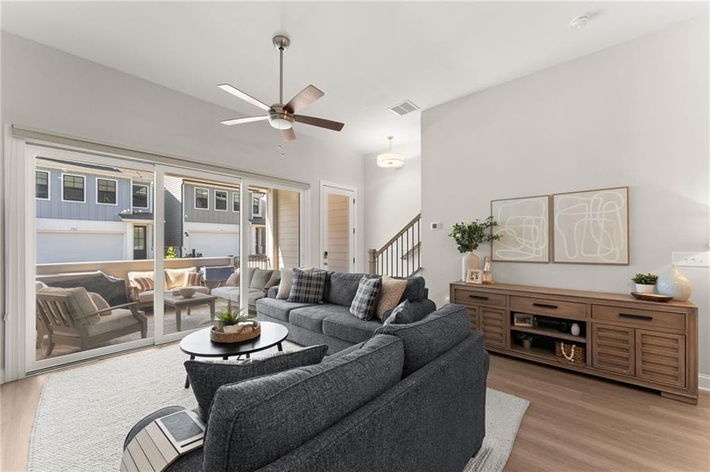 3 bedroom, 3 bathroom, 1,849 sq ft townhouse for sale at 710 Stickley Oak Way, Woodstock, GA 30189 — photo 9