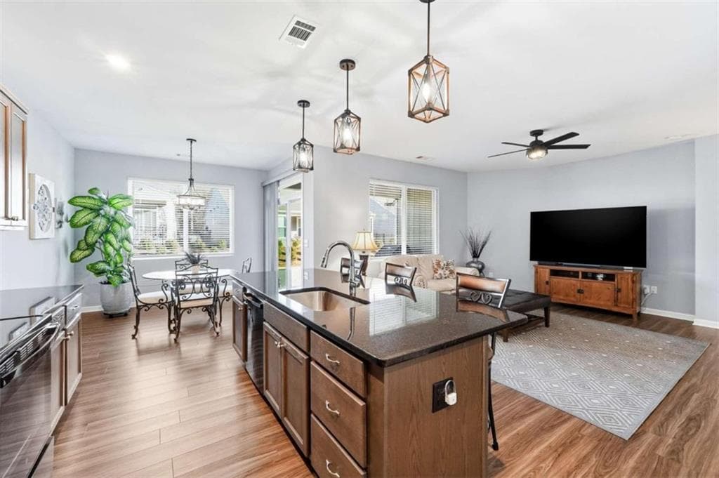 3 bedroom, 2 bathroom, 2,409 sq ft single family residence for rent at 24 Aspen Way, Dallas, GA 30157 for $2,100 a month — photo 8