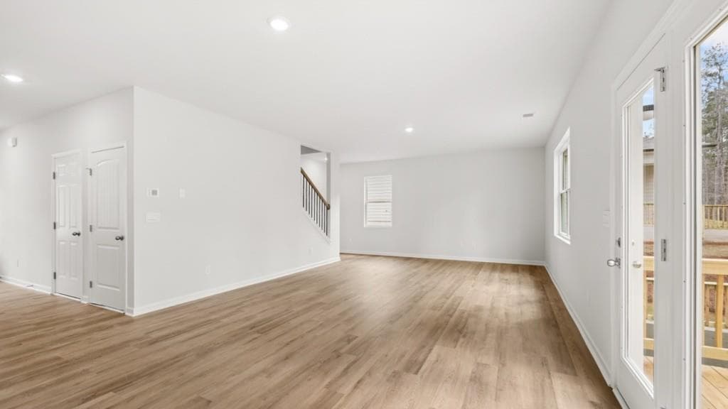 4 bedroom, 3 bathroom, 2,340 sq ft single family residence under contract at 6031 Airedale Drive, Union City, GA 30291 — photo 10