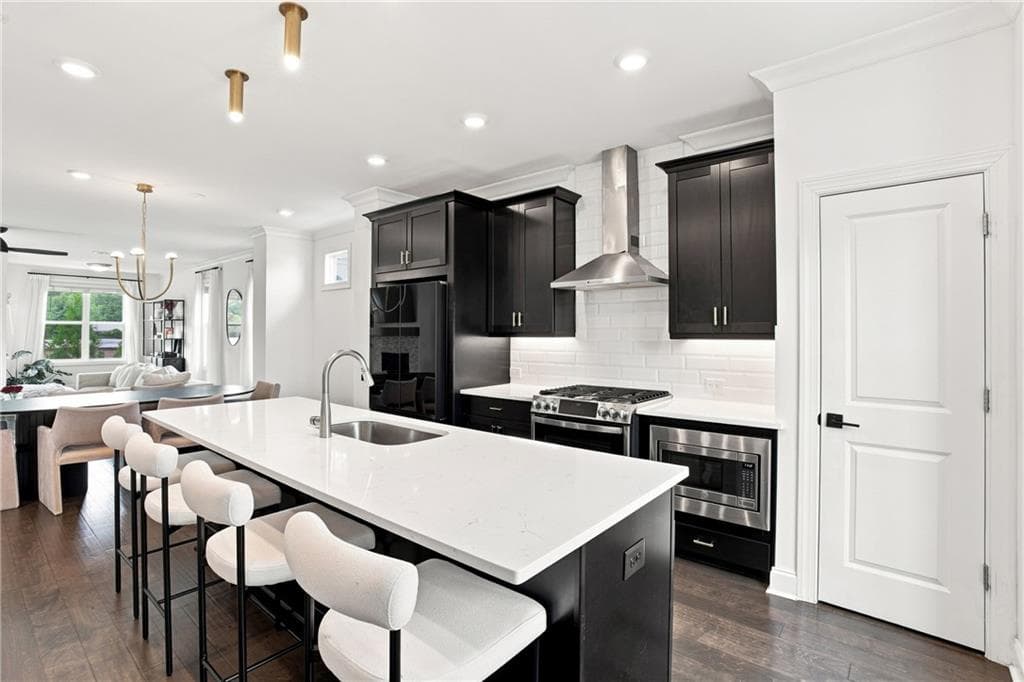 3 bedroom, 4 bathroom, 1,903 sq ft townhouse for sale at 3292 Allgood Lane, Scottdale, GA 30079