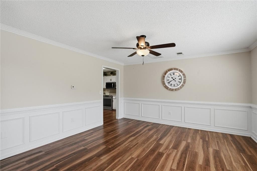 3 bedroom, 3 bathroom, 2,712 sq ft single family residence under contract at 3675 Falls Trail, Winston, GA 30187 — photo 6