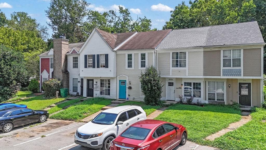 2 bedroom, 3 bathroom, 1,036 sq ft townhouse for sale at 442 Prince Of Wales, Stone Mountain, GA 30083 — photo 6