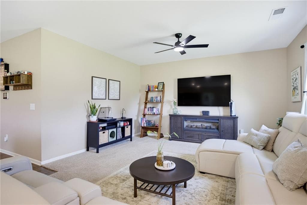 3 bedroom, 2 bathroom, 1,759 sq ft single family residence under contract at 117 Sorrento Drive, Cartersville, GA 30120 — photo 8