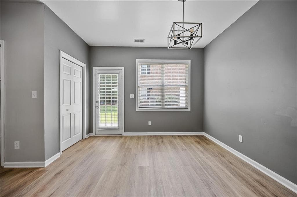 2 bedroom, 3 bathroom, 1,681 sq ft condominium for sale at 3864 Guilderoy Lane 3, Austell, GA 30106 — photo 8
