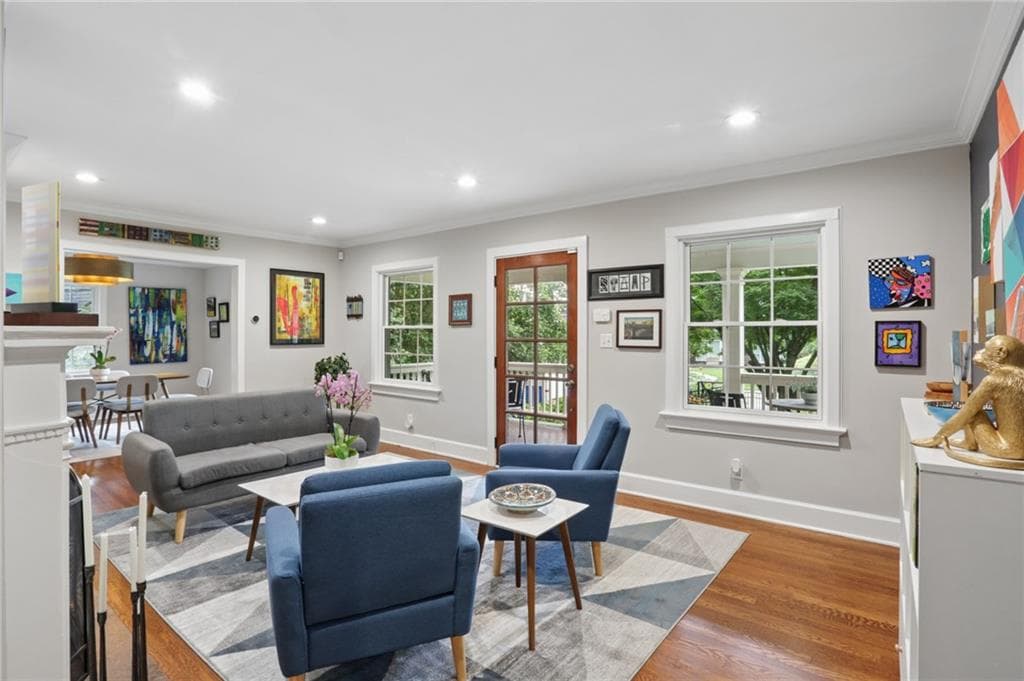 3 bedroom, 2 bathroom single family residence under contract at 548 E Wesley Road, Atlanta, GA 30305 — photo 7