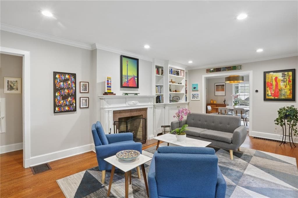3 bedroom, 2 bathroom single family residence under contract at 548 E Wesley Road, Atlanta, GA 30305 — photo 8