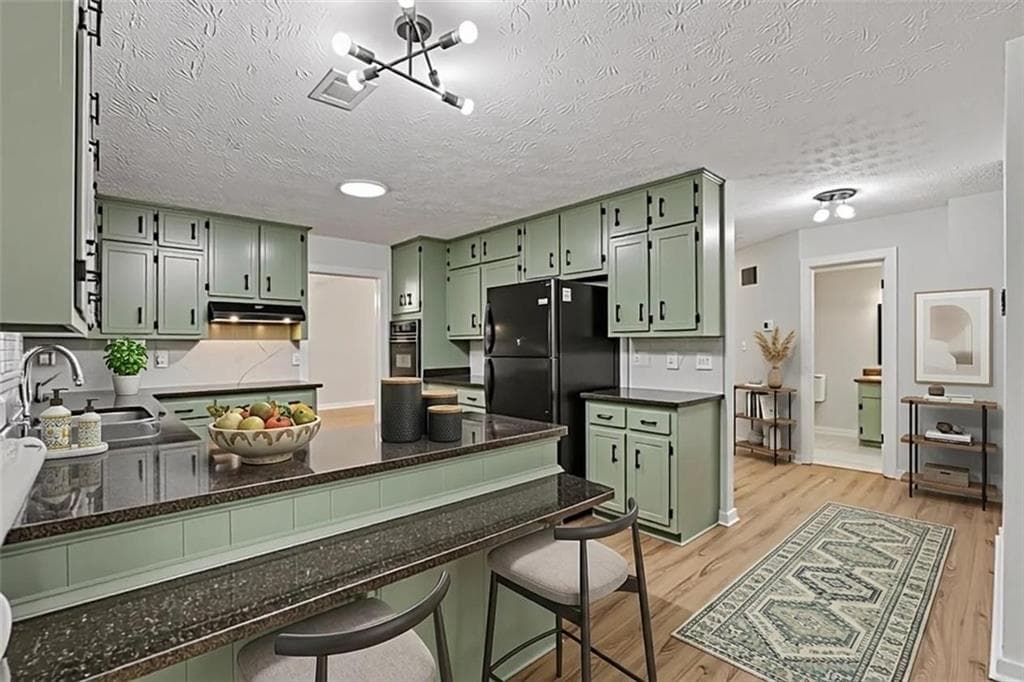 5 bedroom, 3 bathroom, 3,006 sq ft single family residence under contract at 5148 Rocky Glen, Stone Mountain, GA 30088 — photo 8