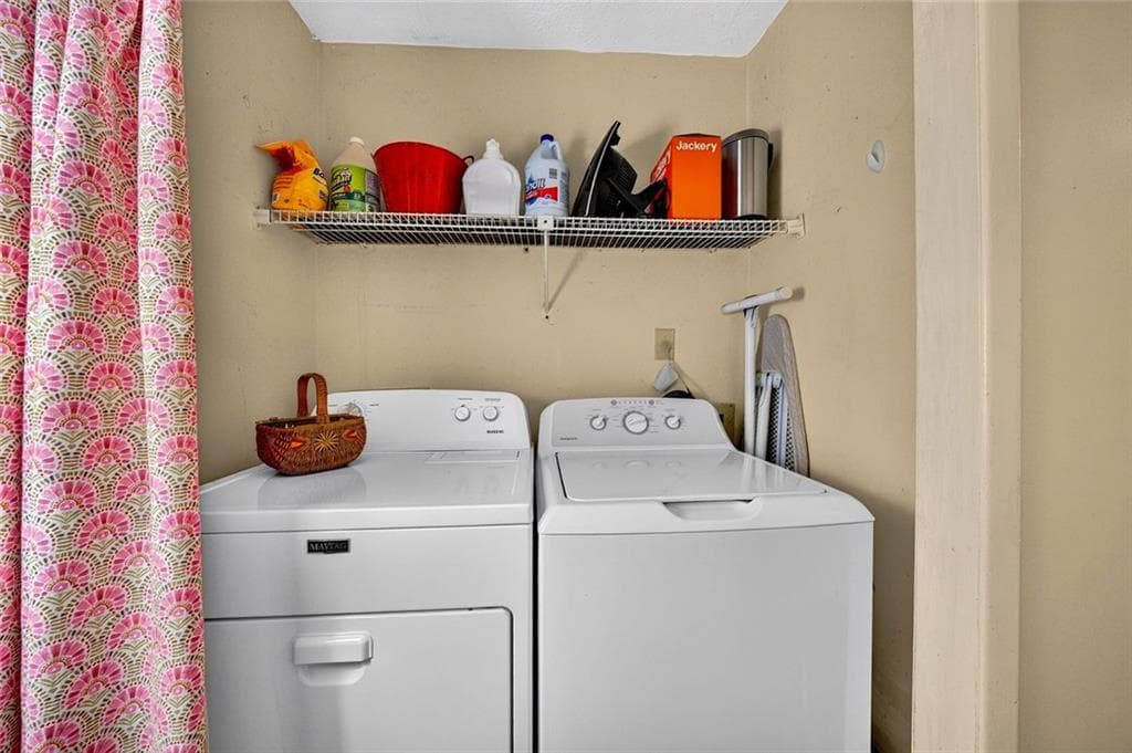 3 bedroom, 2 bathroom, 1,346 sq ft condominium for sale at 810 Tuxworth Circle, Decatur, GA 30033 — photo 10