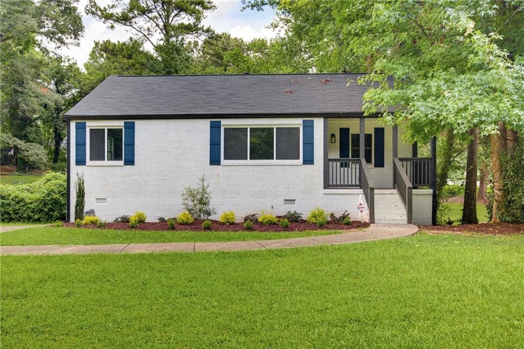 3 bedroom, 1 bathroom, 1,134 sq ft single family residence for sale at 1815 Venetian Drive, Atlanta, GA 30311 — photo 2