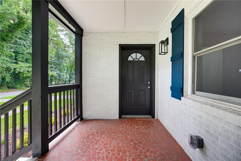 3 bedroom, 1 bathroom, 1,134 sq ft single family residence for sale at 1815 Venetian Drive, Atlanta, GA 30311 — photo 5