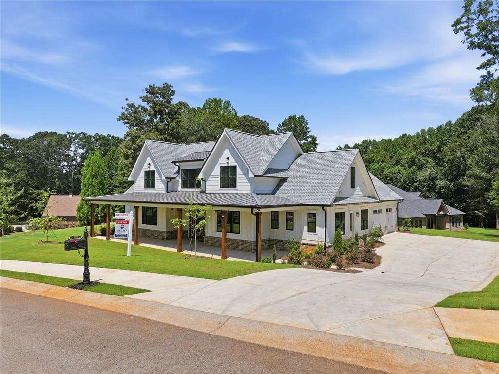 5 bedroom, 5 bathroom, 3,220 sq ft single family residence for sale at 1278 Mulberry, Commerce, GA 30530 — photo 2