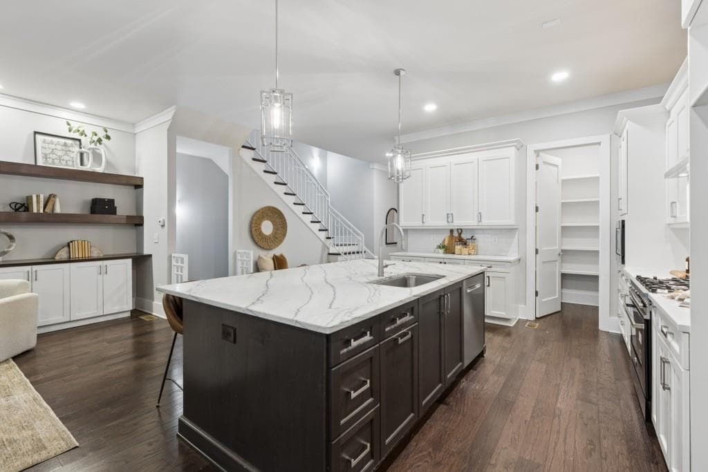 5 bedroom, 5 bathroom, 3,764 sq ft townhouse for sale at 2974 Hermance Drive, Atlanta, GA 30319 — photo 7