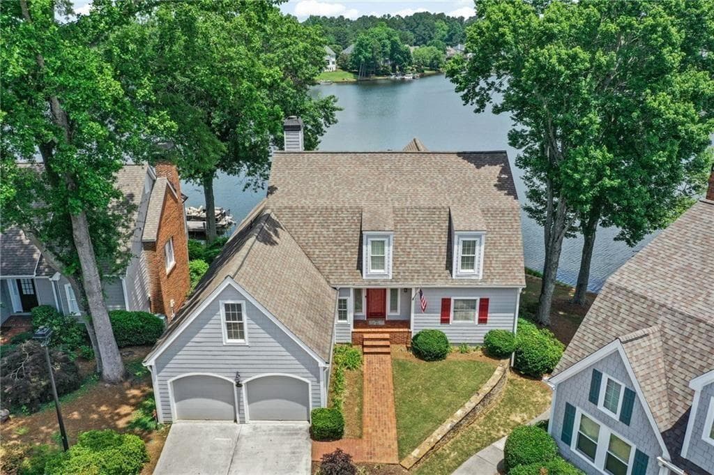 3 bedroom, 4 bathroom, 4,020 sq ft single family residence for sale at 6425 Spinnaker Lane, Alpharetta, GA 30005 — photo 4