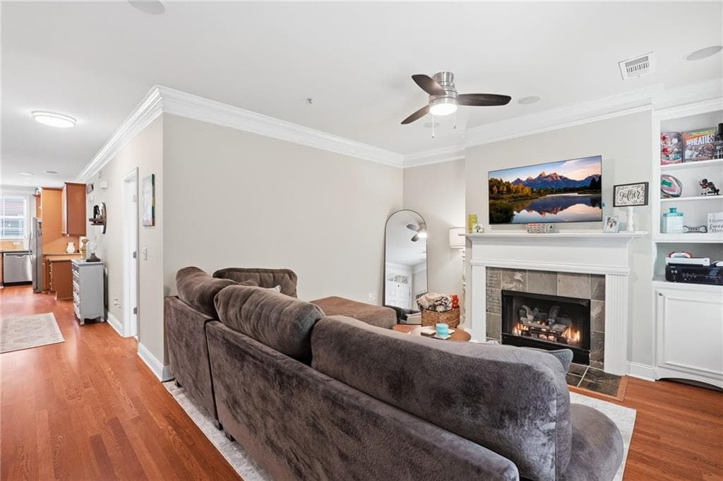 1 bedroom, 1 bathroom, 1,078 sq ft condominium for sale at 431 Perimeter Walk, Atlanta, GA 30338