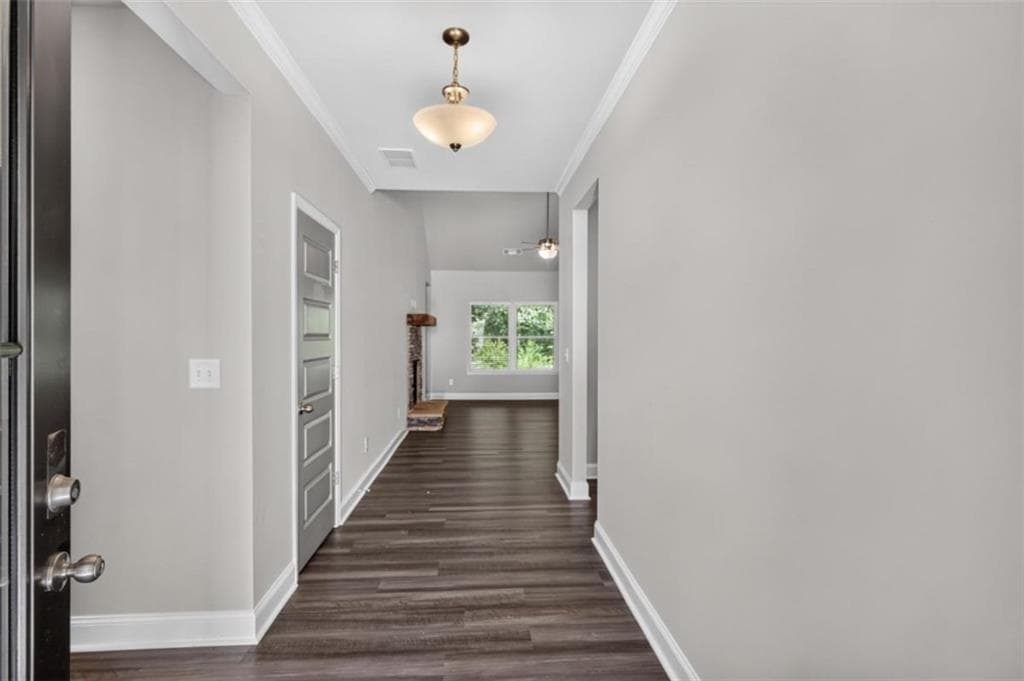 3 bedroom, 3 bathroom, 2,158 sq ft single family residence for sale at 131 Holtz Drive, Carrollton, GA 30117 — photo 4