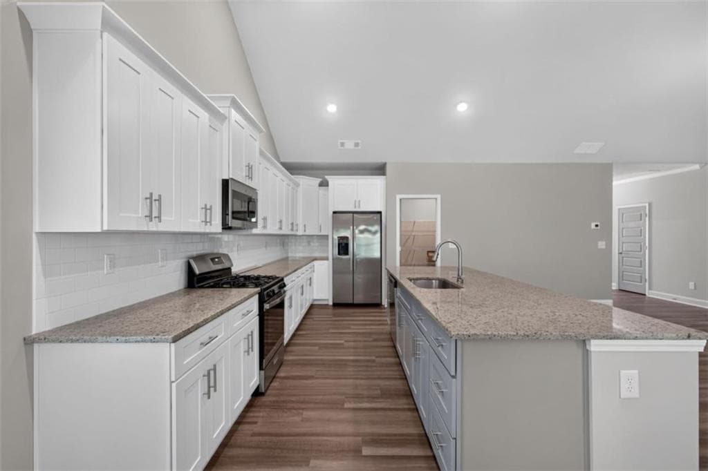 3 bedroom, 3 bathroom, 2,158 sq ft single family residence for sale at 131 Holtz Drive, Carrollton, GA 30117 — photo 8