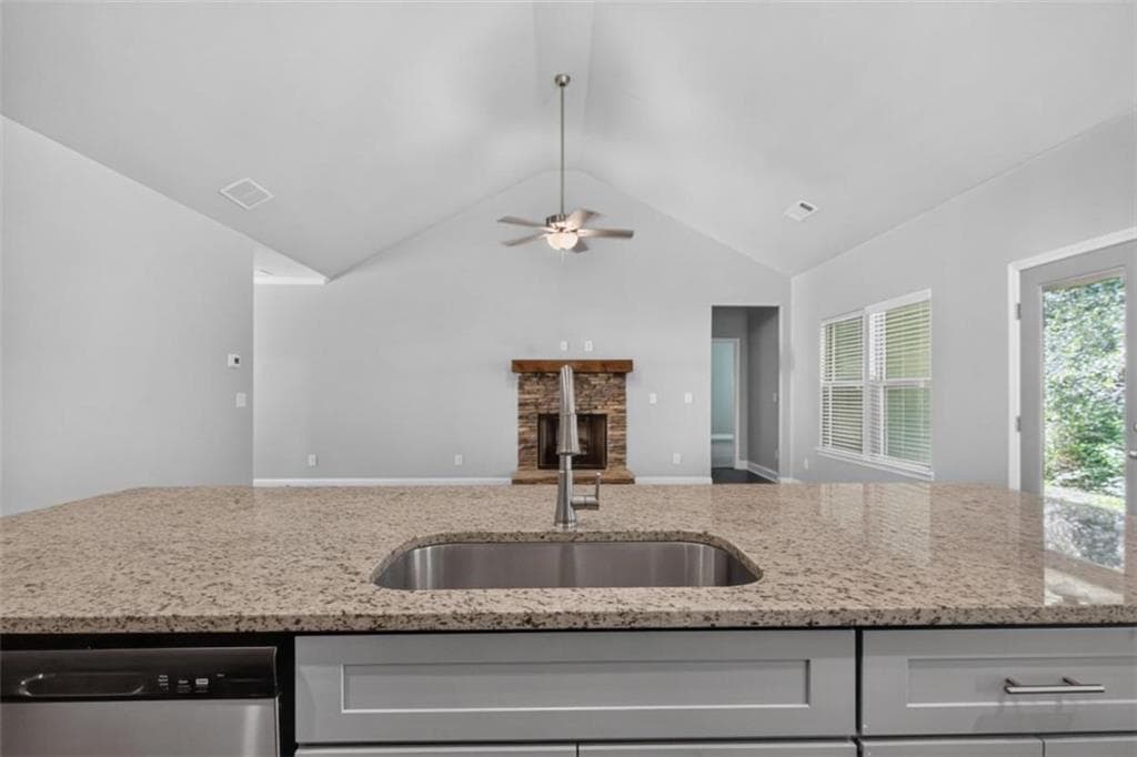 3 bedroom, 3 bathroom, 2,158 sq ft single family residence for sale at 131 Holtz Drive, Carrollton, GA 30117 — photo 9
