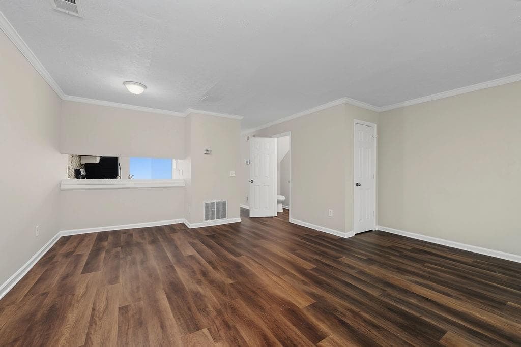 2 bedroom, 3 bathroom, 1,152 sq ft townhouse for sale at 2041 Charter Manor, Lithonia, GA 30058 — photo 7