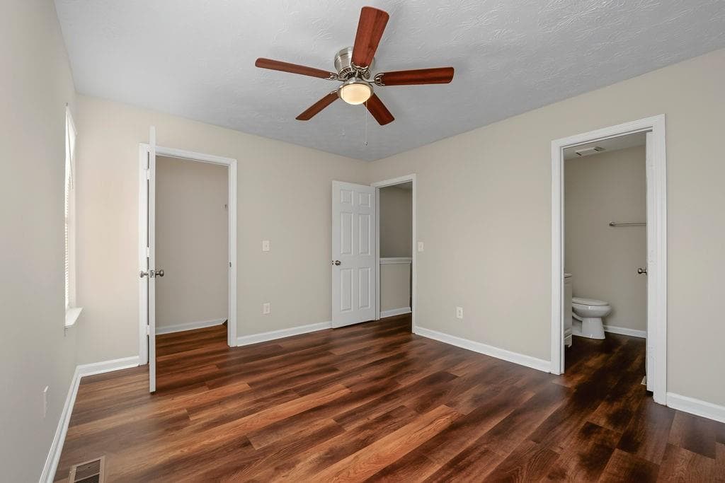 2 bedroom, 3 bathroom, 1,152 sq ft townhouse for sale at 2041 Charter Manor, Lithonia, GA 30058 — photo 10
