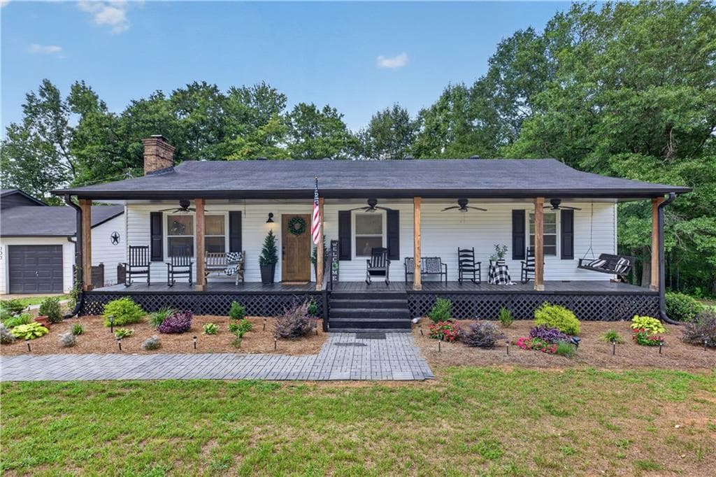 3 bedroom, 2 bathroom, 1,410 sq ft single family residence under contract at 303 Mtn View Clubhouse Road, Buchanan, GA 30113 — photo 4