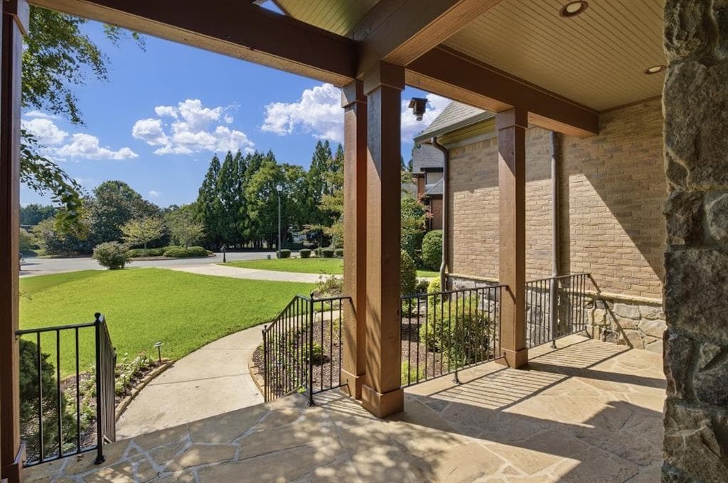 4 bedroom, 6 bathroom, 8,500 sq ft single family residence for sale at 2551 Acacia Park Place, Marietta, GA 30062 — photo 5