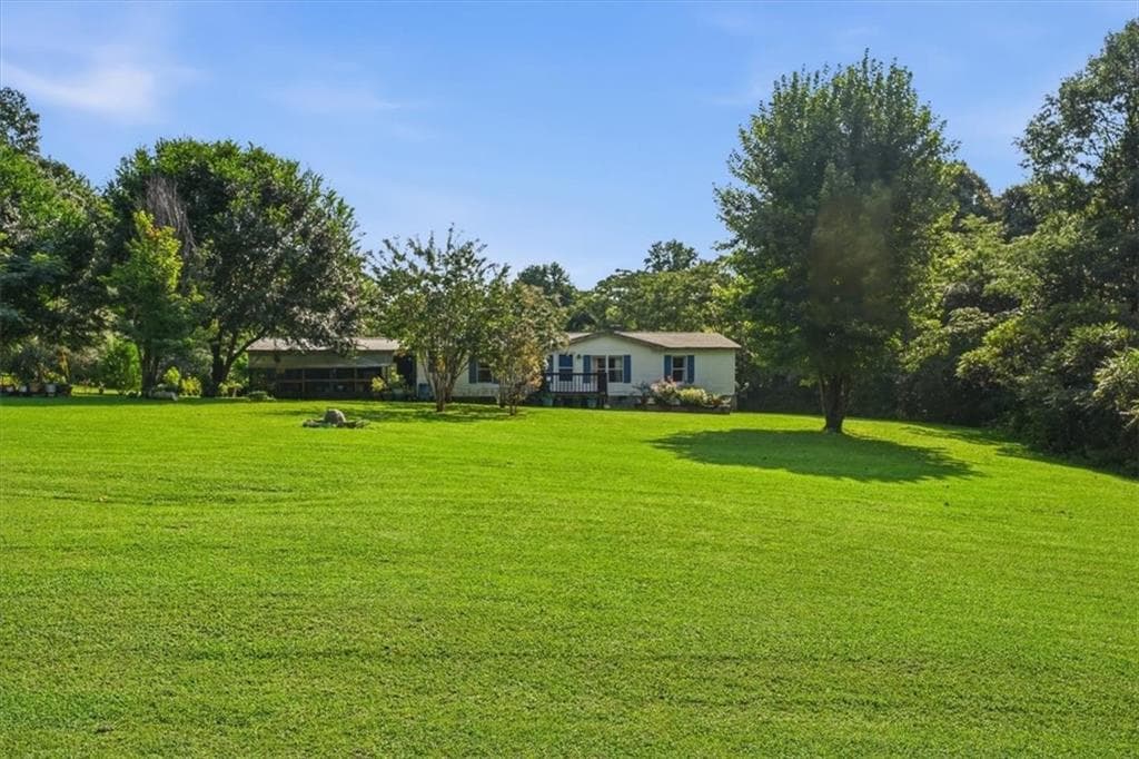 3 bedroom, 2 bathroom, 1,404 sq ft single family residence for sale at 5183 Latty Road, Lula, GA 30554 — photo 2