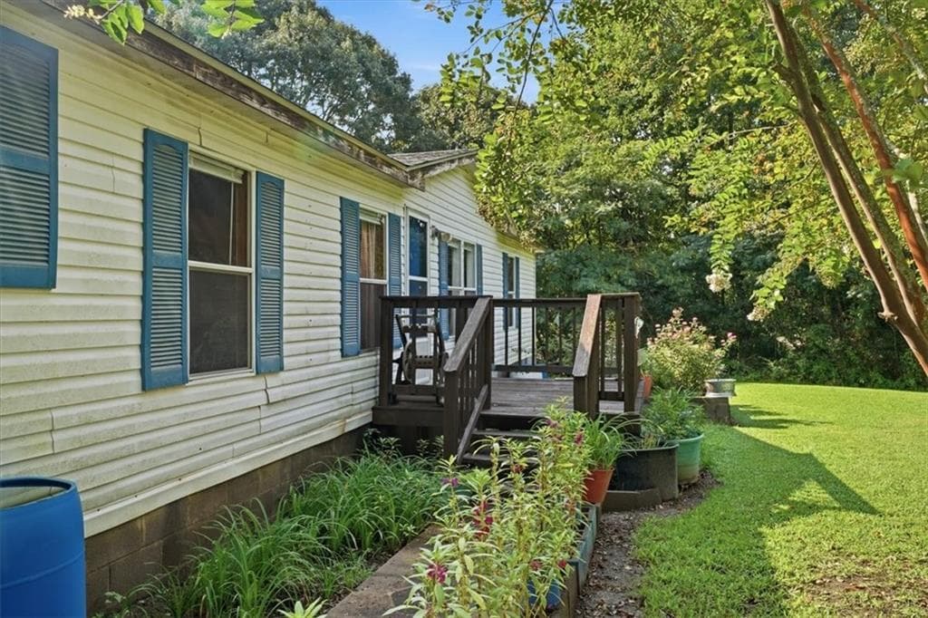 3 bedroom, 2 bathroom, 1,404 sq ft single family residence for sale at 5183 Latty Road, Lula, GA 30554 — photo 3