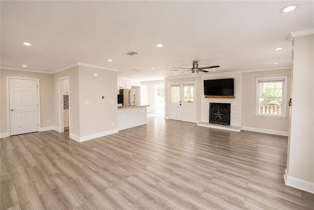 4 bedroom, 3 bathroom, 2,400 sq ft single family residence for sale at 4670 Kelden Circle, Atlanta, GA 30349 — photo 6