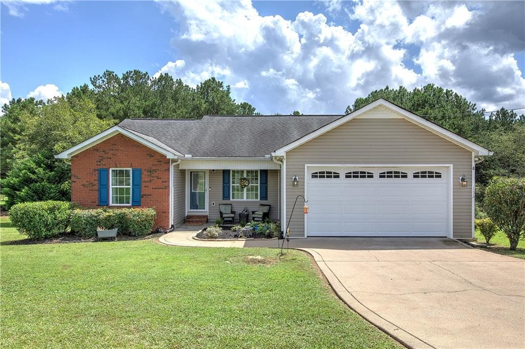 3 bedroom, 2 bathroom, 1,519 sq ft single family residence for sale at 152 Brewer Road, Kingston, GA 30145