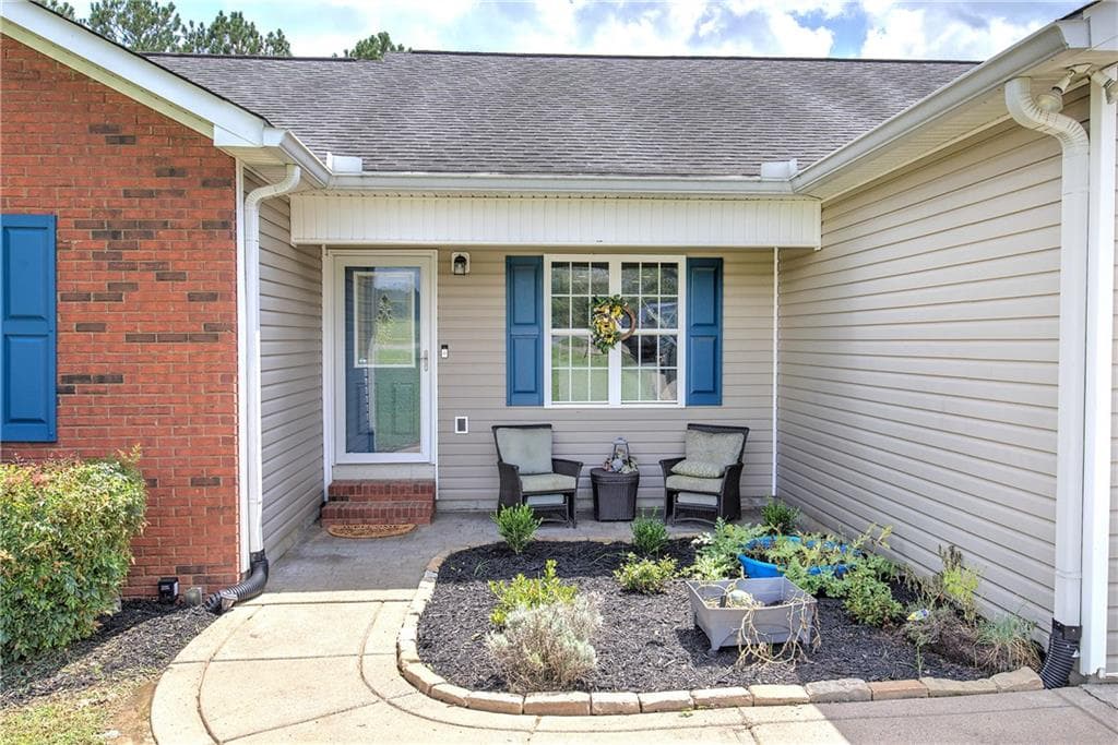 3 bedroom, 2 bathroom, 1,519 sq ft single family residence for sale at 152 Brewer Road, Kingston, GA 30145 — photo 5
