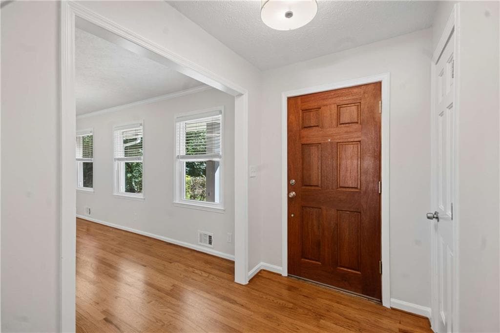 4 bedroom, 3 bathroom, 2,124 sq ft single family residence for sale at 2264 Hylaea Road, Tucker, GA 30084 — photo 6