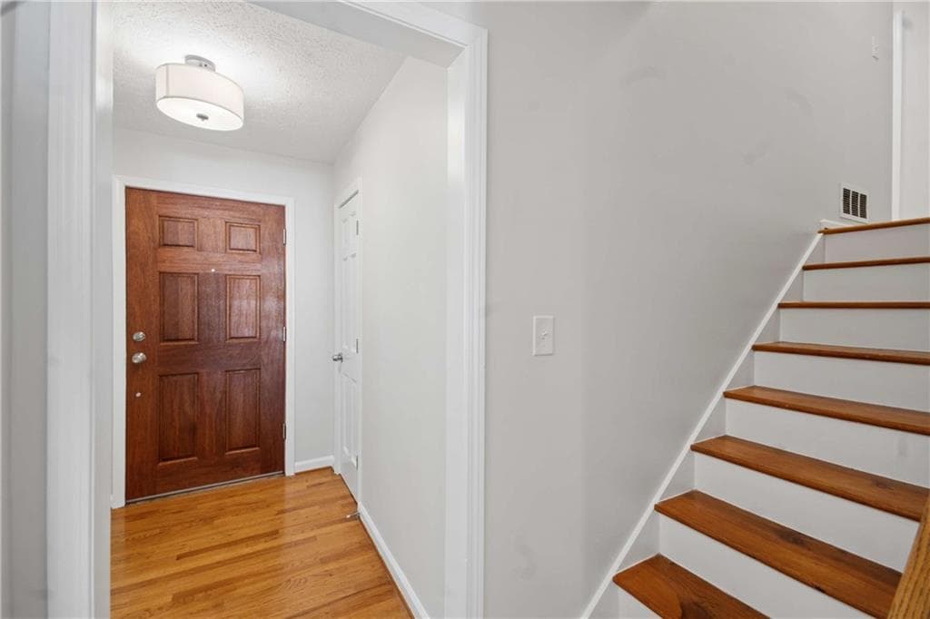 4 bedroom, 3 bathroom, 2,124 sq ft single family residence for sale at 2264 Hylaea Road, Tucker, GA 30084 — photo 7