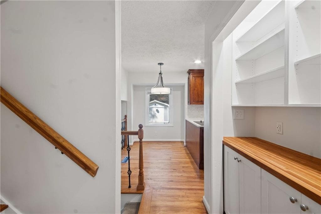4 bedroom, 3 bathroom, 2,124 sq ft single family residence for sale at 2264 Hylaea Road, Tucker, GA 30084 — photo 8
