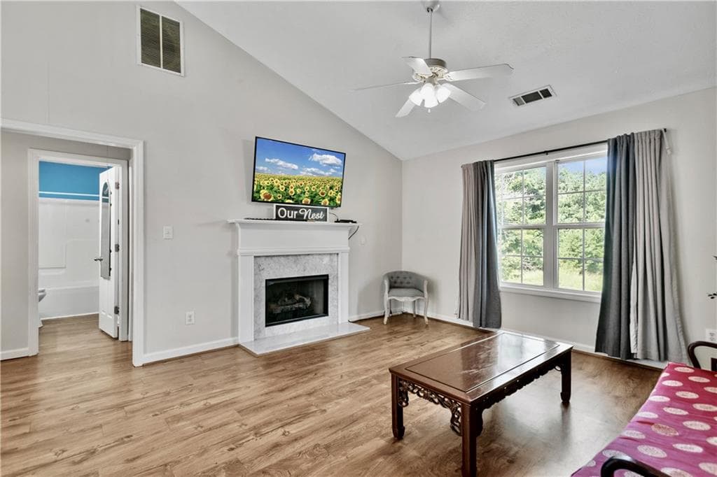5 bedroom, 3 bathroom, 2,048 sq ft single family residence for sale at 170 Shenandoah Drive, Hiram, GA 30141 — photo 5