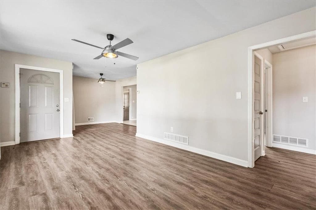 3 bedroom, 2 bathroom, 1,228 sq ft single family residence for sale at 2801 Miriam Lane, Decatur, GA 30032 — photo 8