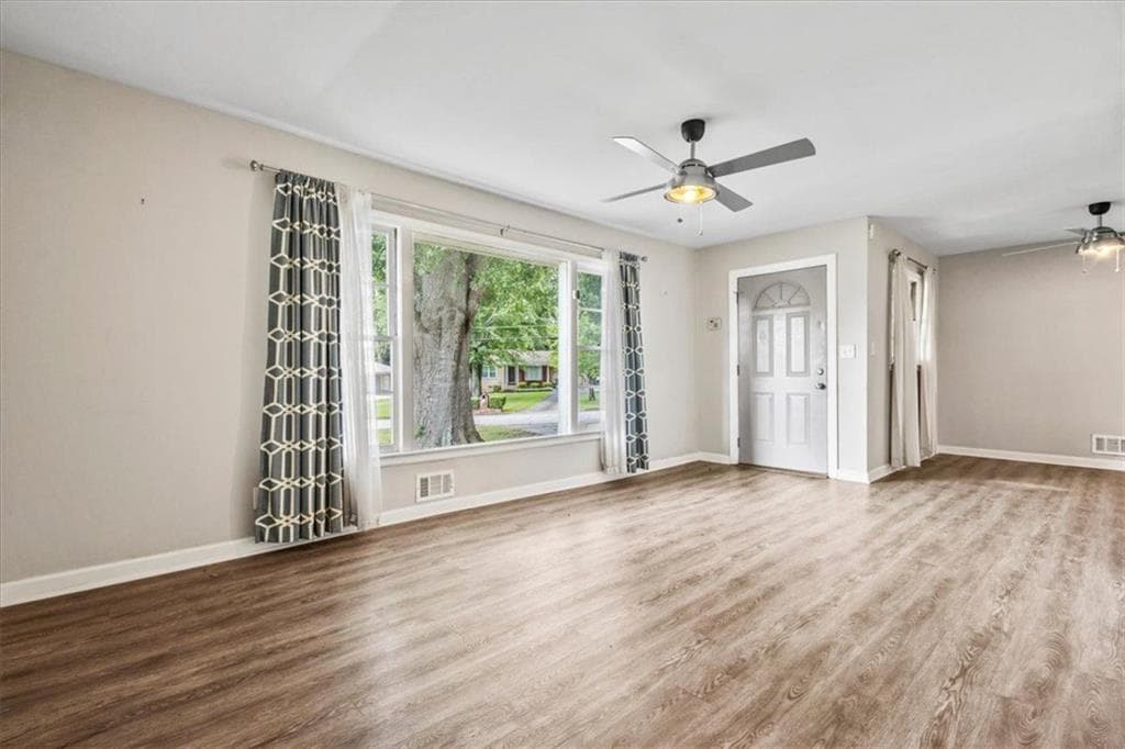 3 bedroom, 2 bathroom, 1,228 sq ft single family residence for sale at 2801 Miriam Lane, Decatur, GA 30032 — photo 10