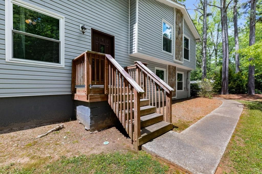3 bedroom, 2 bathroom, 1,467 sq ft single family residence for rent at 1741 Branch View Drive, Marietta, GA 30062 for $2,300 a month — photo 3