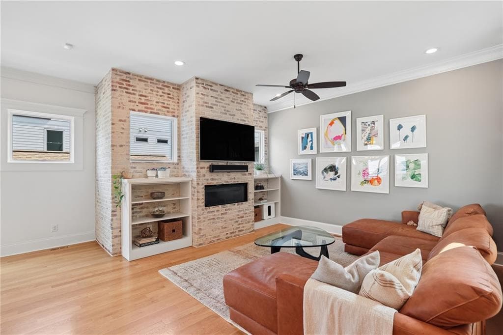 4 bedroom, 3 bathroom, 2,542 sq ft single family residence for sale at 616 Fortune Place, Atlanta, GA 30312 — photo 2