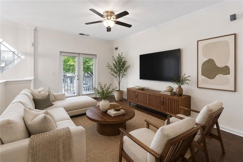 3 bedroom, 4 bathroom, 1,538 sq ft townhouse for sale at 1064 Liberty Parkway, Atlanta, GA 30318 — photo 3